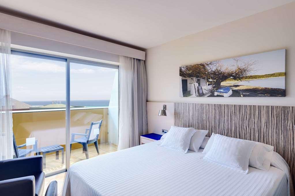 Occidental Menorca (Adults Only) Ξενοδοχείο Punta Prima  Δωμάτιο φωτογραφία