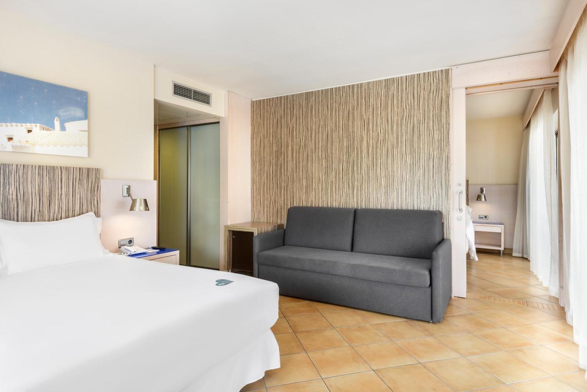 Occidental Menorca (Adults Only) Ξενοδοχείο Punta Prima  Εξωτερικό φωτογραφία