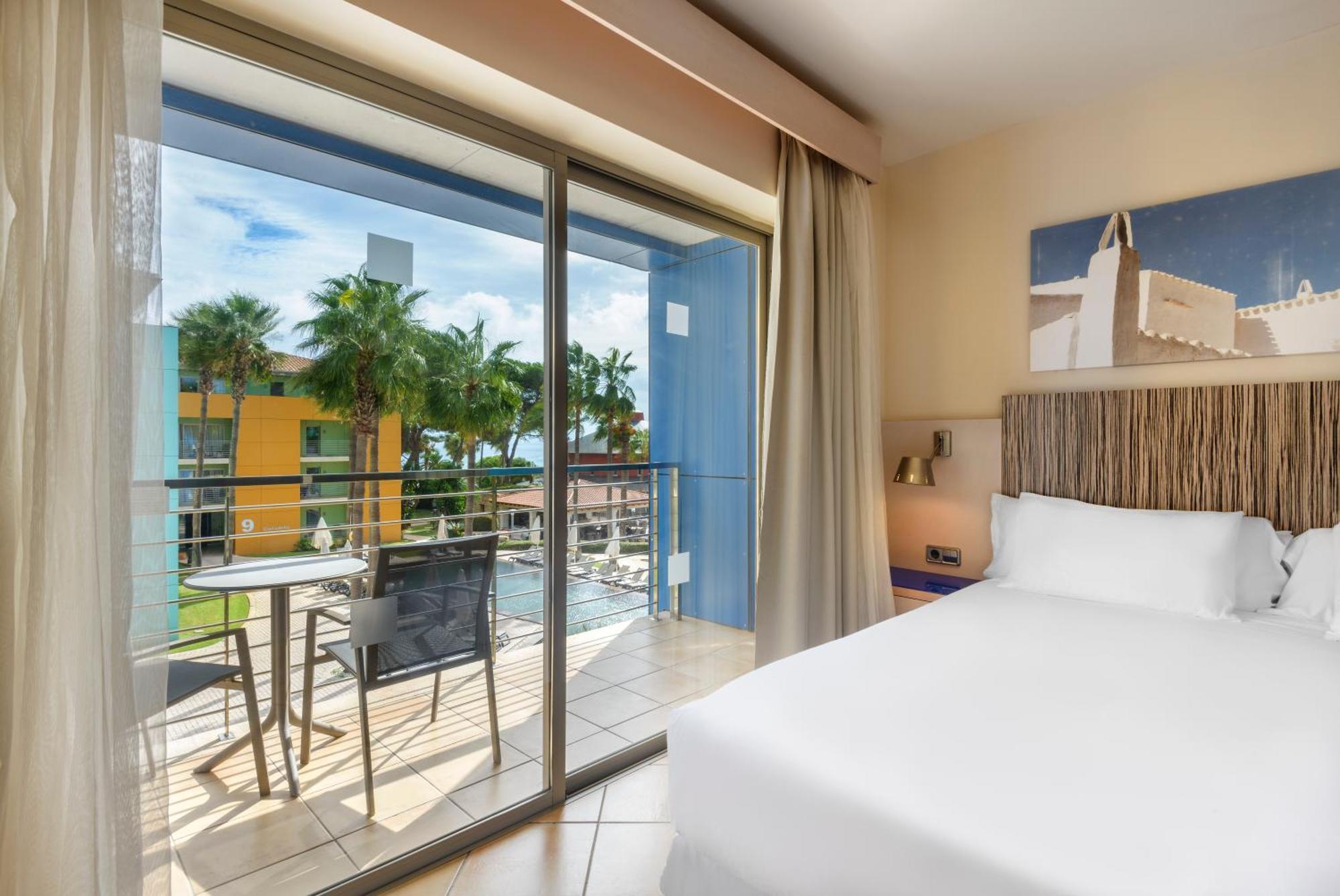 Occidental Menorca (Adults Only) Ξενοδοχείο Punta Prima  Εξωτερικό φωτογραφία