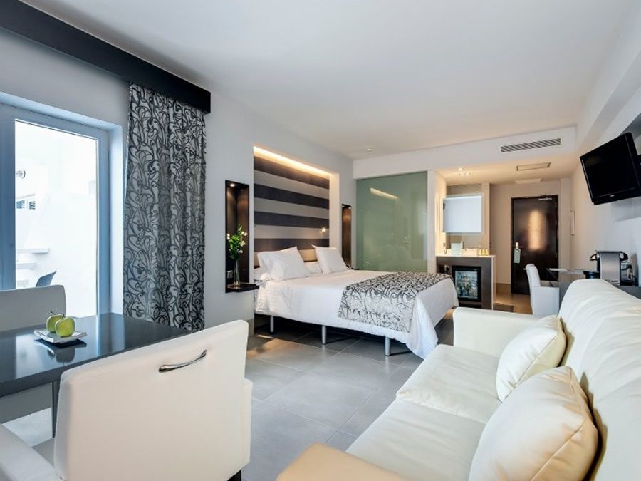 Occidental Menorca (Adults Only) Ξενοδοχείο Punta Prima  Εξωτερικό φωτογραφία